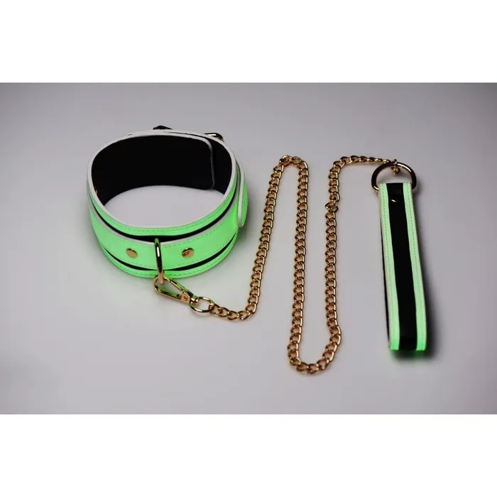 Master Series Dildos | Kink in the Dark Glowing Collar and Lead Fluro Green Master Series Dildos | Kink in the Dark Glowing Collar and Lead Fluro Green